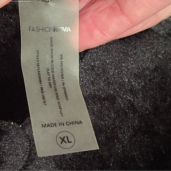 NWT “FASHION NOVA” 2PC Animal Print Crystal Triangle Top Ruched Bikini SWIMSUIT - Picture 9 of 9